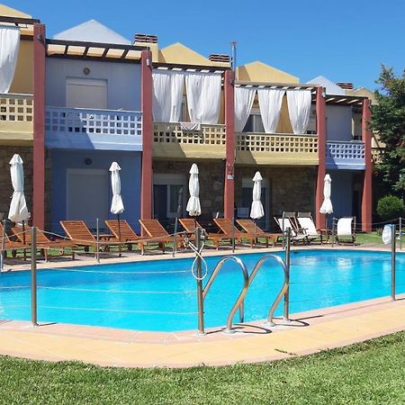 Ydna Family Hotel Apartments Посіді Екстер'єр фото