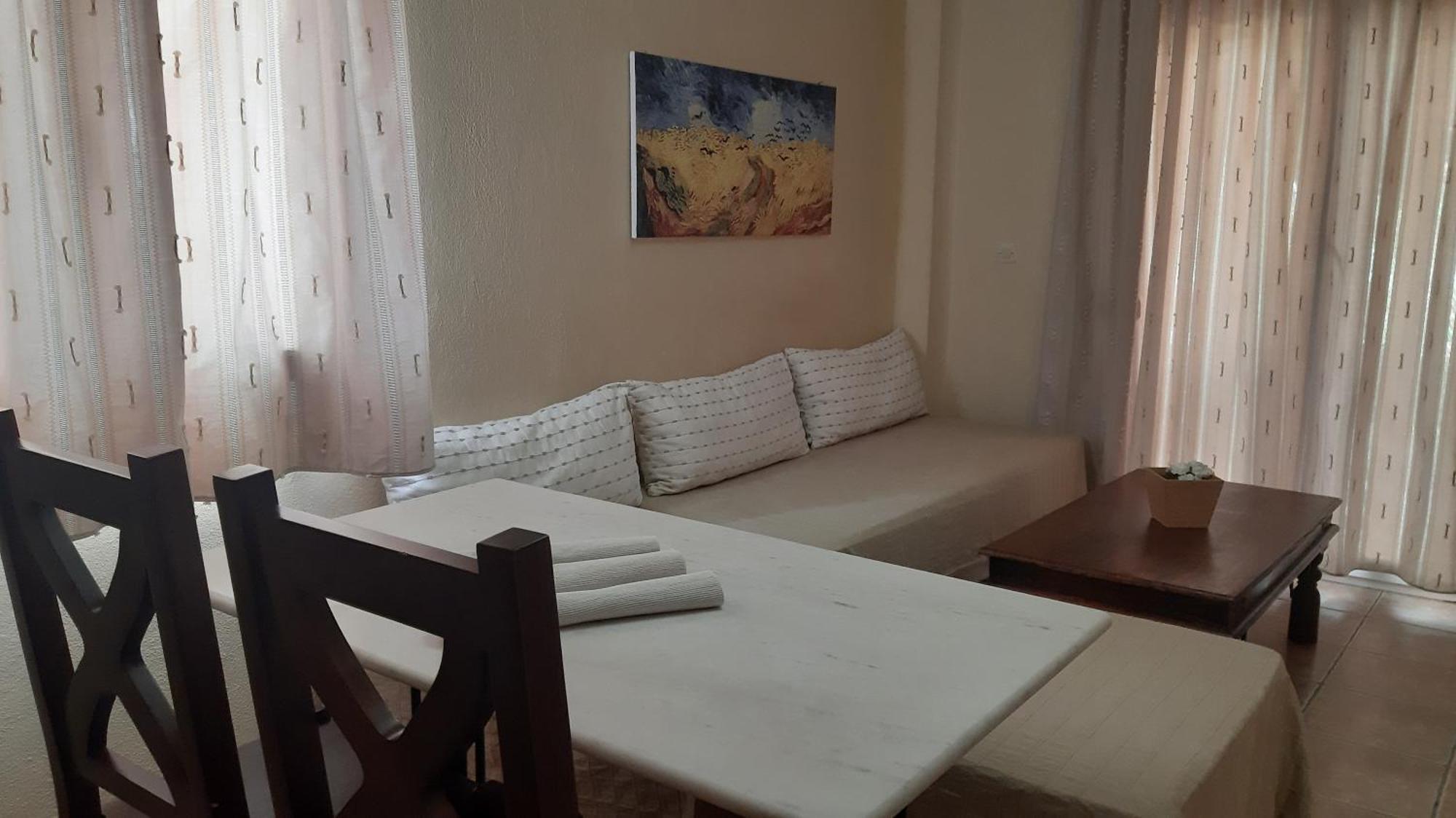 Ydna Family Hotel Apartments Посіді Екстер'єр фото