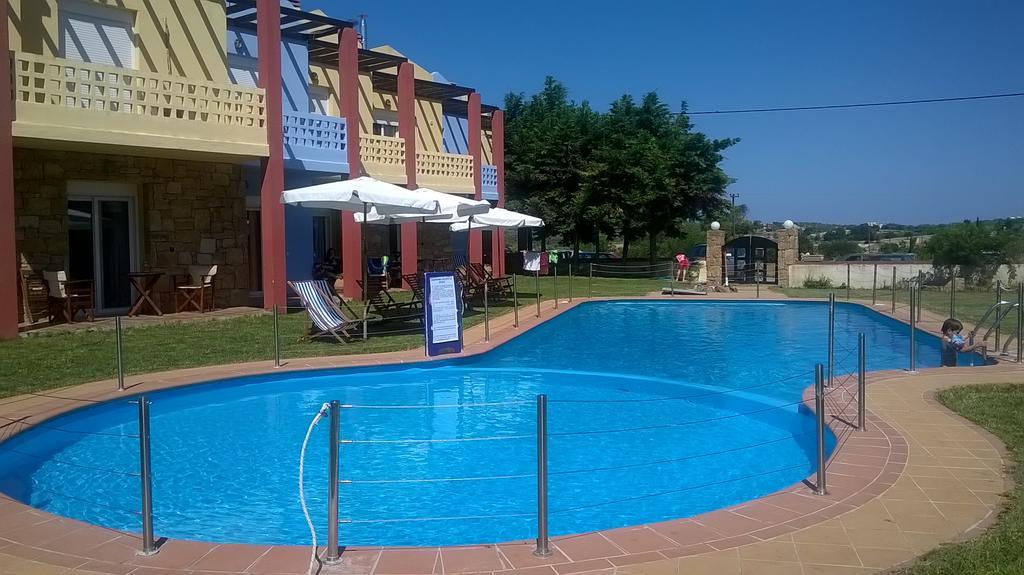 Ydna Family Hotel Apartments Посіді Екстер'єр фото